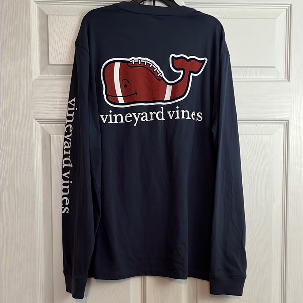 Vineyard Vines Men’s Long Sleeve Football Whale Logo Cotton Tee Navy Sz M - NWOT